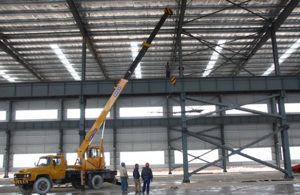 鋼結構廠房柱間支撐施工