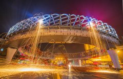 山東滕州市善國路-荊河路交叉口重鋼結構人行天橋