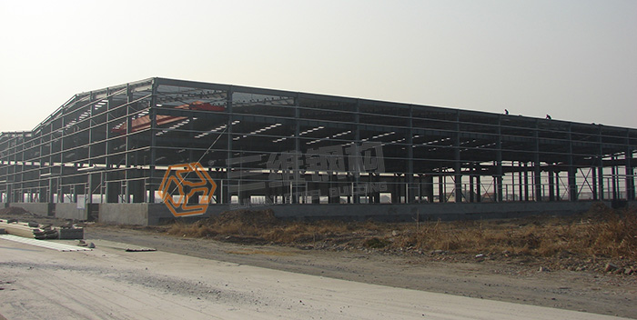 山東三維鋼結構公司重鋼廠房