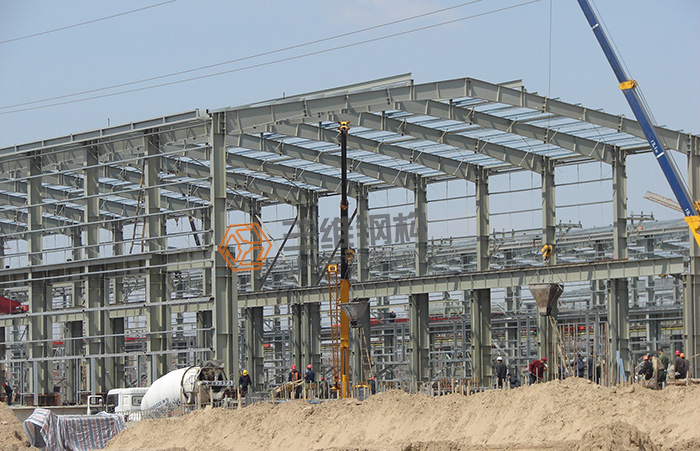 山東三維鋼結構公司重鋼廠房