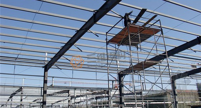 山東三維鋼結構廠房鋼結構防火涂料施工現場