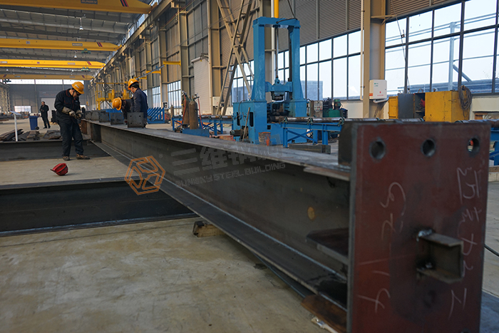 三維鋼結構鋼構件加工生產現場