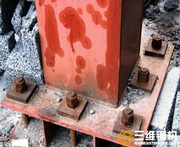 鋼結構廠房銹蝕的鋼構件